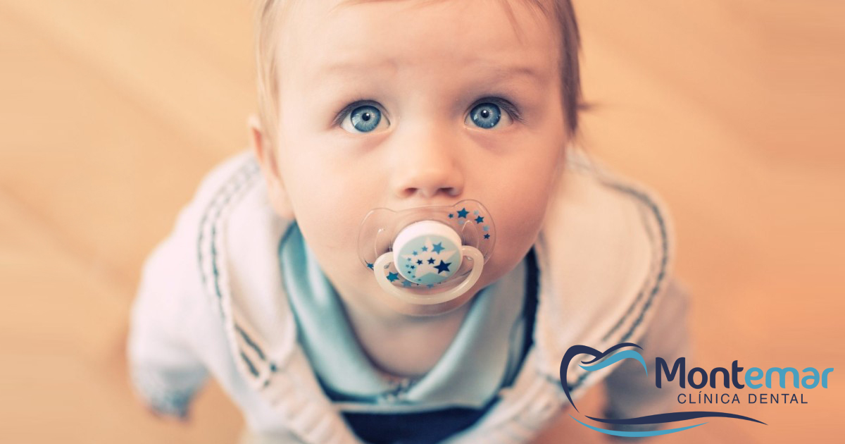Odontopediatría: malos hábitos de tu bebé